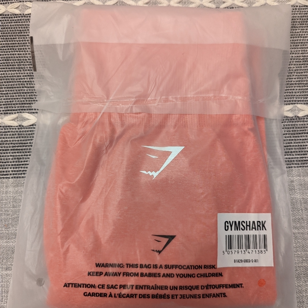 Gym shark leggings (S) NWT